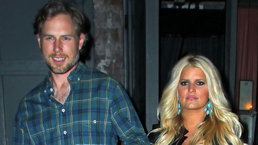 Talon pihalta löytyvät niin upea puutarha...