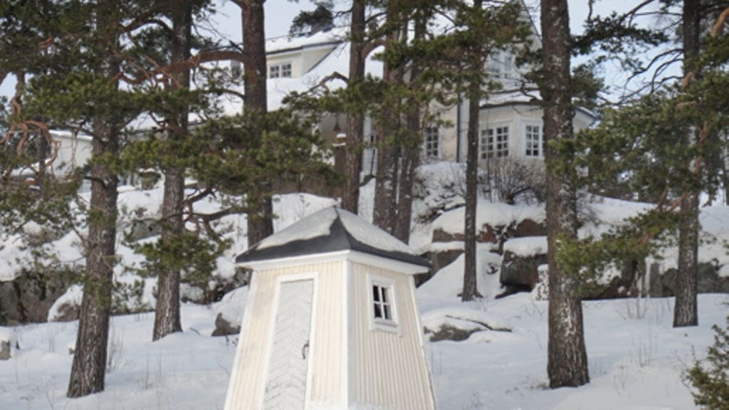 Oma uimakoppi sekä venepaikka kuuluvat harvinaiseen kokonaisuuteen.