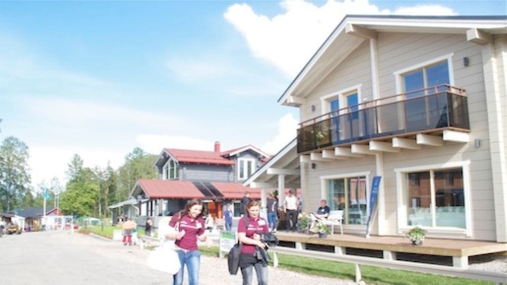 Loma-asuntorakentaminen sijoittuu tulevaisuudessa yhä enemmän palvelukeskittymiin.