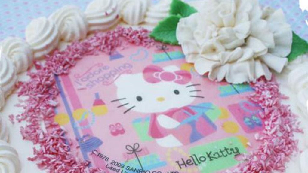 Ulla Svenskin Hello Kitty -kakku.