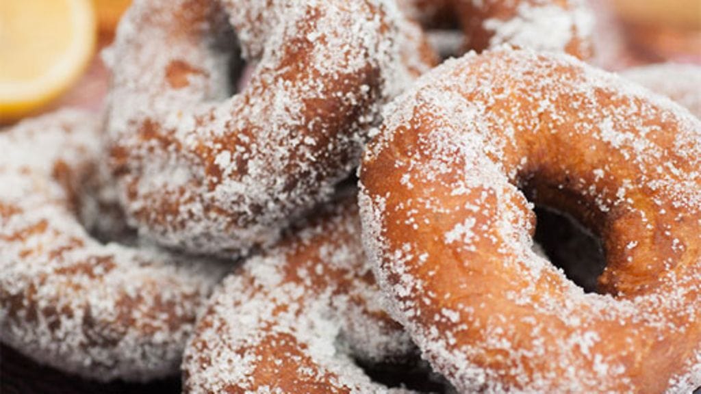 Munkkirinkelit kuuluvat vappuun.