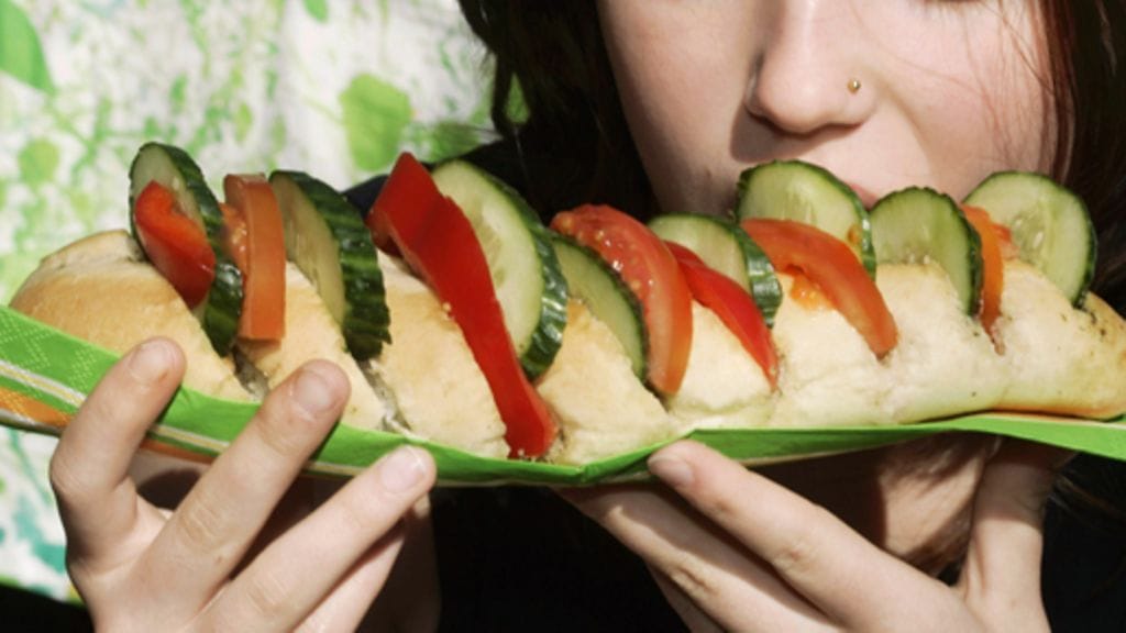 Patonkia välipalaksi. Kuva: Sari Gustafsson/Lehtikuva.