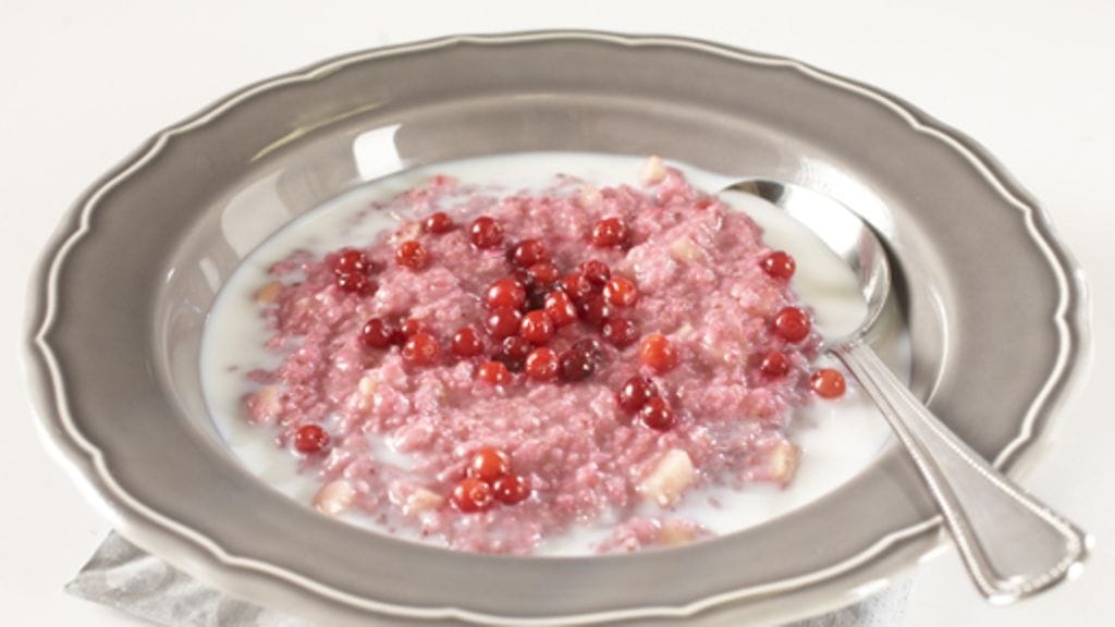 Puolukka-omenapuuro. Kuva: Ruokakesko.