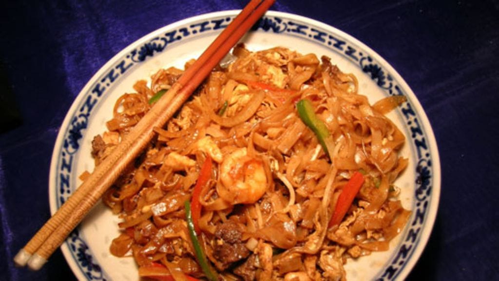 Syömäpuikkoja käytetään Thaimaassa vain nuudeliruokien kanssa. Kuva: SXC