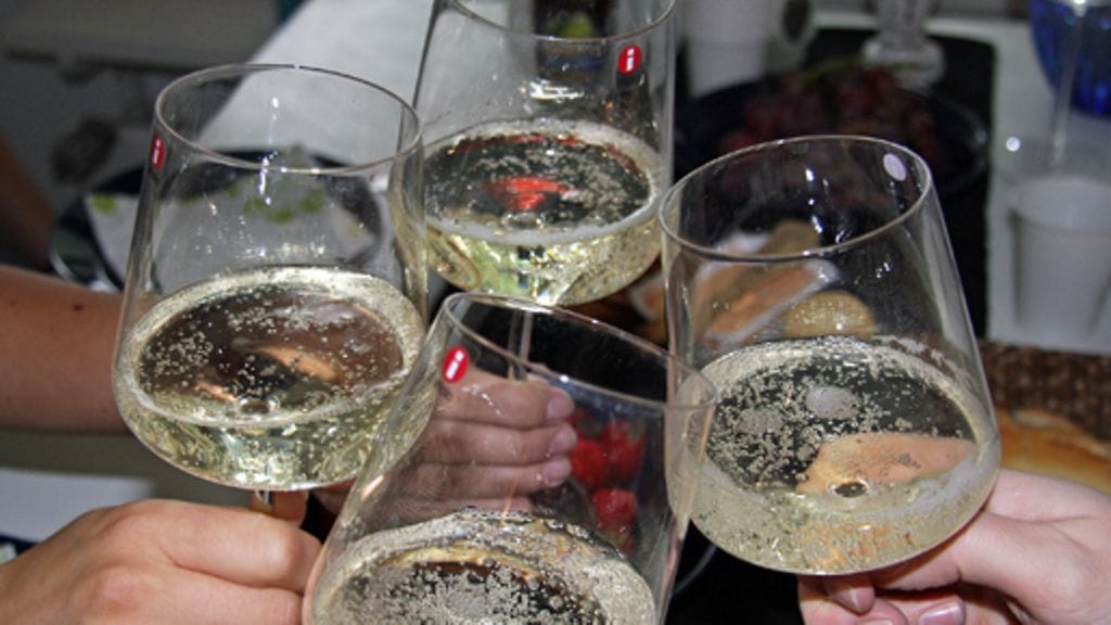 Siiderit testissä. Kuva: MTV3.