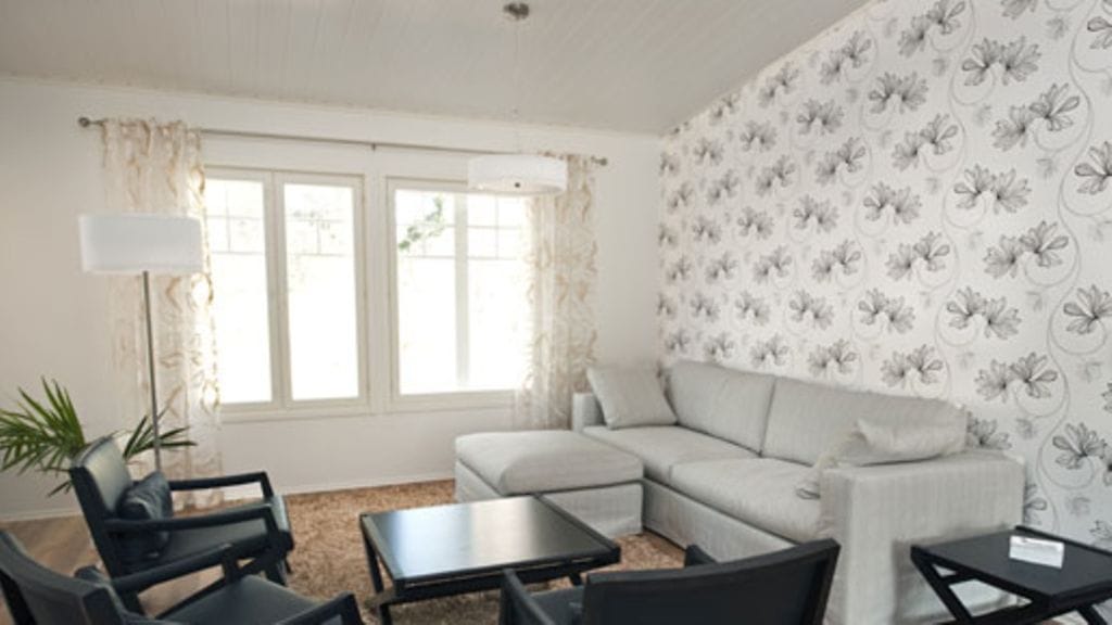 Moni Valkeakosken asuntomessukohteista on sisustettu rentoa yhdessäoloa ajatellen.