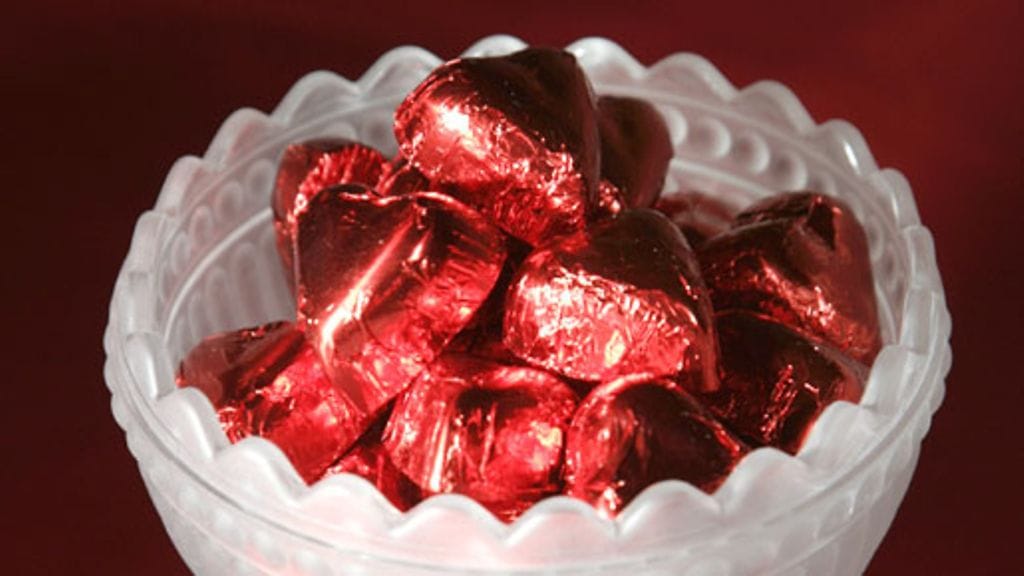 Suklaa kuuluu ystävänpäivään. Kuva: Iittala.