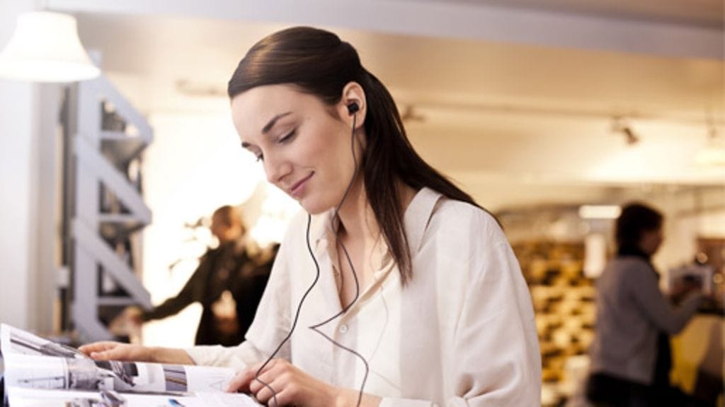 Kirkasvalohoitoa kannattaa nauttia aamusella, sillä iltakäytössä se vaikeutti nukahtamista.