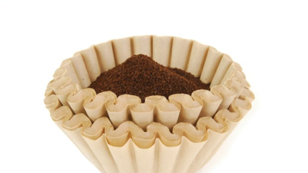 Kahvipuruilla saat pahat hajut pois kengistä ja jääkaapista.