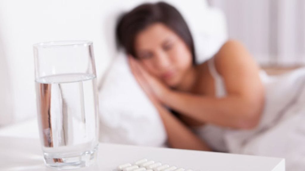 Migreeni aiheuttaa voimakasta päänsärkyä ja oksentelua.