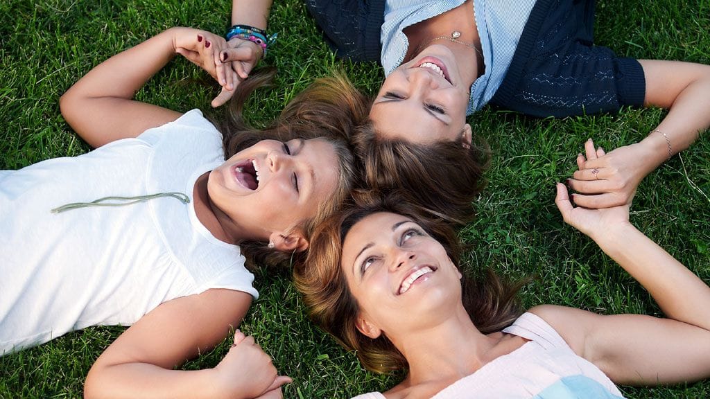 Aikuisten tuki on erityisen tärkeää silloin, kun lapsen elämässä tapahtuu suuria muutoksia.