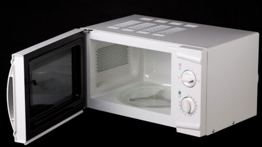 Mikroaaltouuni saattaa hyvinkin olla kotisi monipuolisin kone - ainakin jos amerikkalaisia on uskominen.