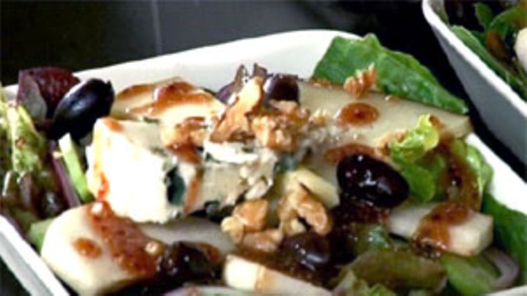 Kolmen juuston salaatti