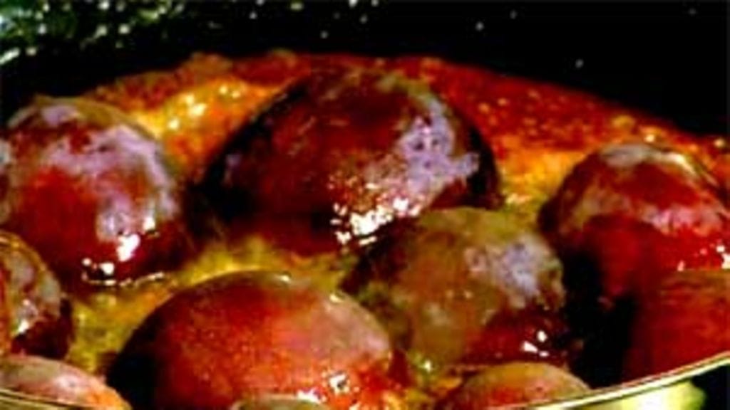 Karamellisoidut luumut