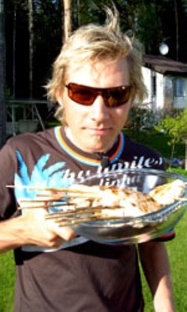 Sitruunalla marinoituja kanavartaita