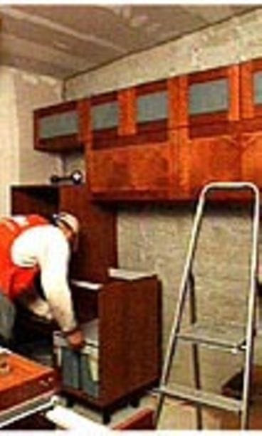 keittiökaapin asennus