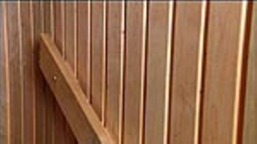 saunan pystypaneelia