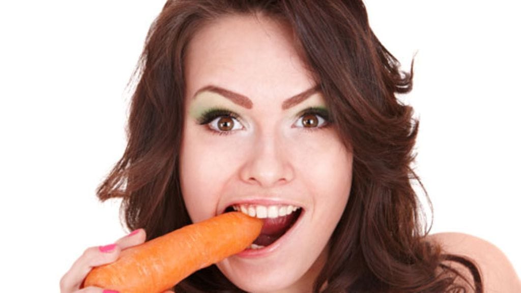 Jos syöt liikaa porkkanaa, saatat muuttua oranssiksi.