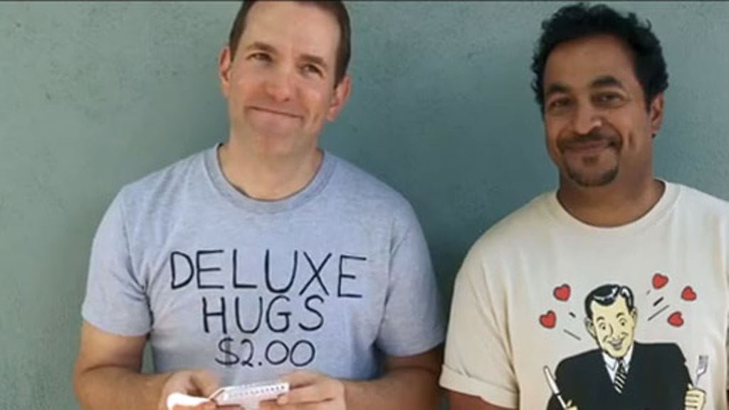 Amerikkalaismiehet kirjoittivat toisilleen päättömän ostoslistan. Kuvakaappaus: You Tube.