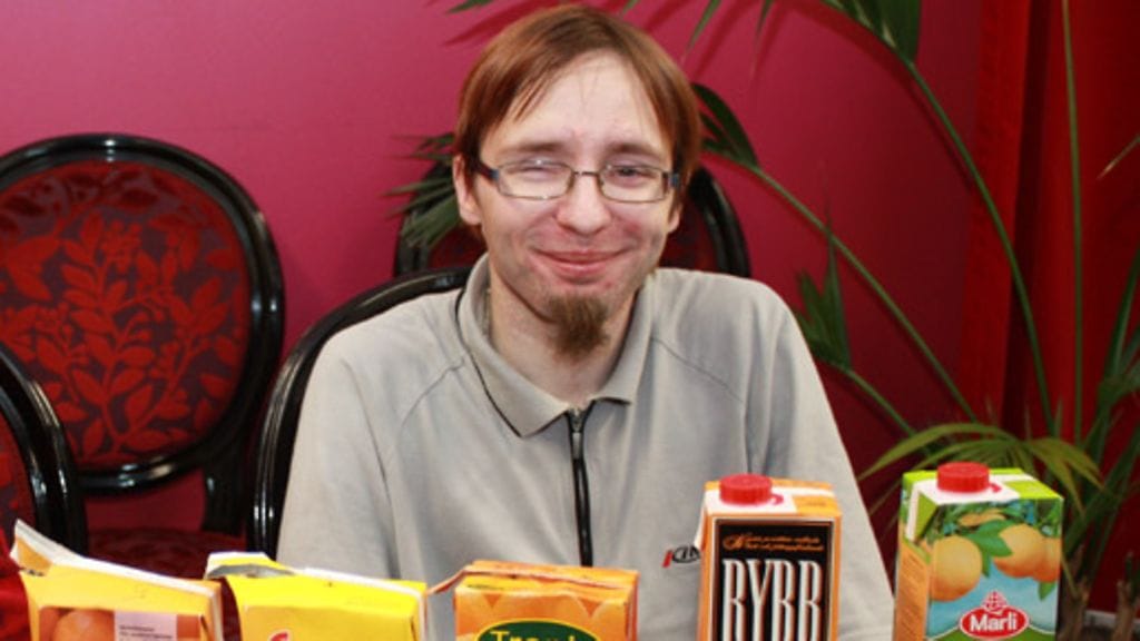 Ensin mehut sokkomakutestattiin ja lopulta Janne yllättyi kuullessaan, että oli valinnut suosikikseen Pirkka-mehun.