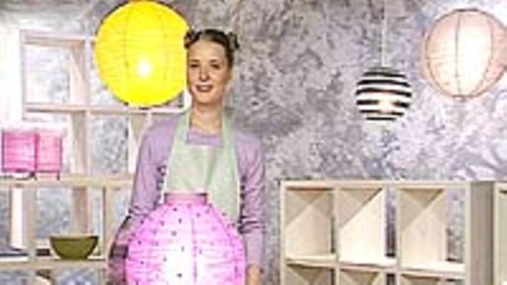 Koristeltu riisipaperivalaisin