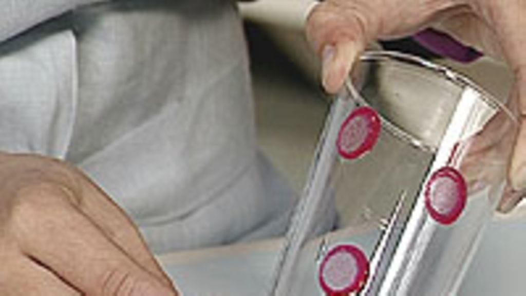 koristelu sormituputtimella