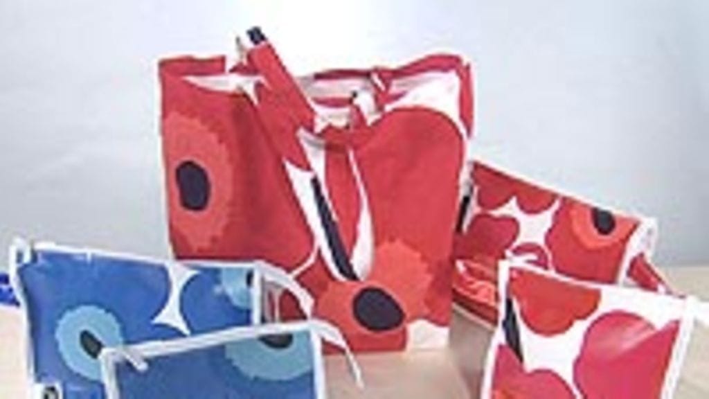 Unikko-kankaasta valmistetaan monia tuotteita.