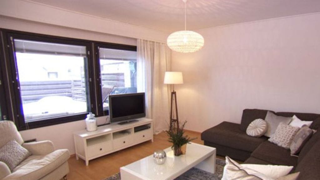 Olohuone muutoksen jälkeen.