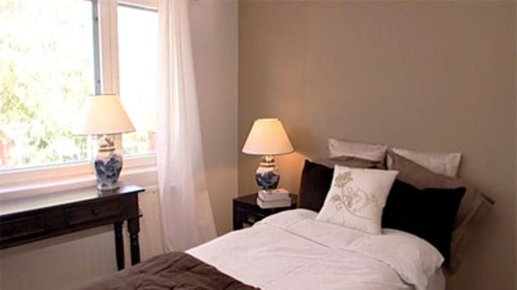 Makuuhuone nyt (Harakantie 6).