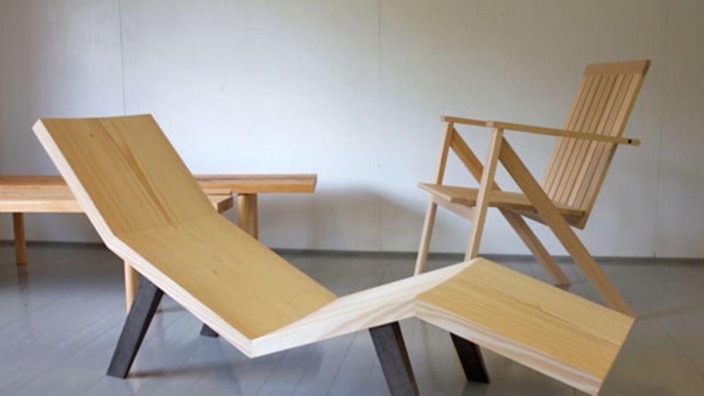 Professori Simo Heikkilä taistelee uniikkitöillään halpatuotantoa ja kaiken kilpailuttamista vastaan.