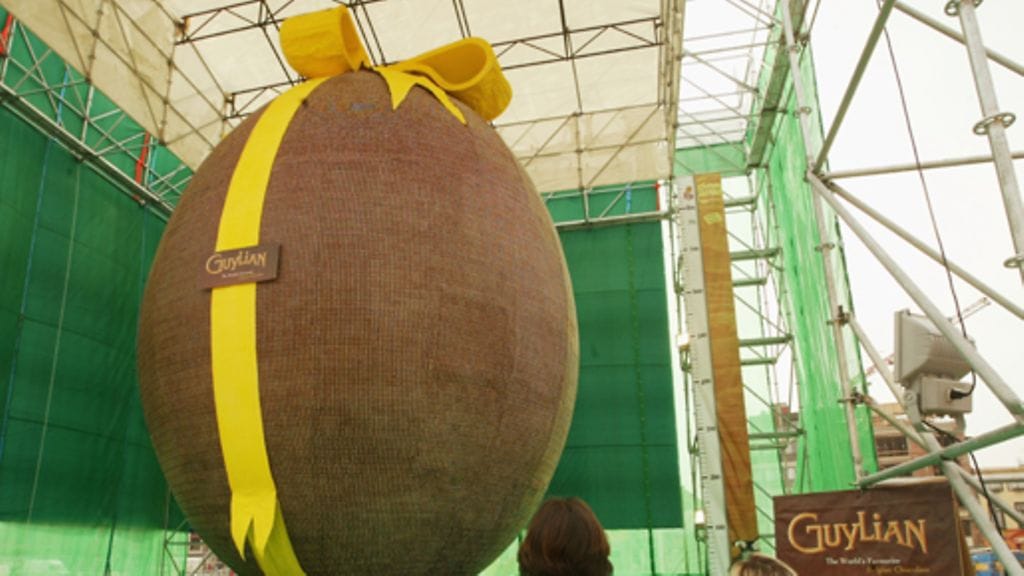 Maailman suurin suklaamuna vuonna 2005.