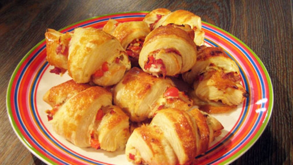 Salami-voisarvet sopivat moneen makuun.