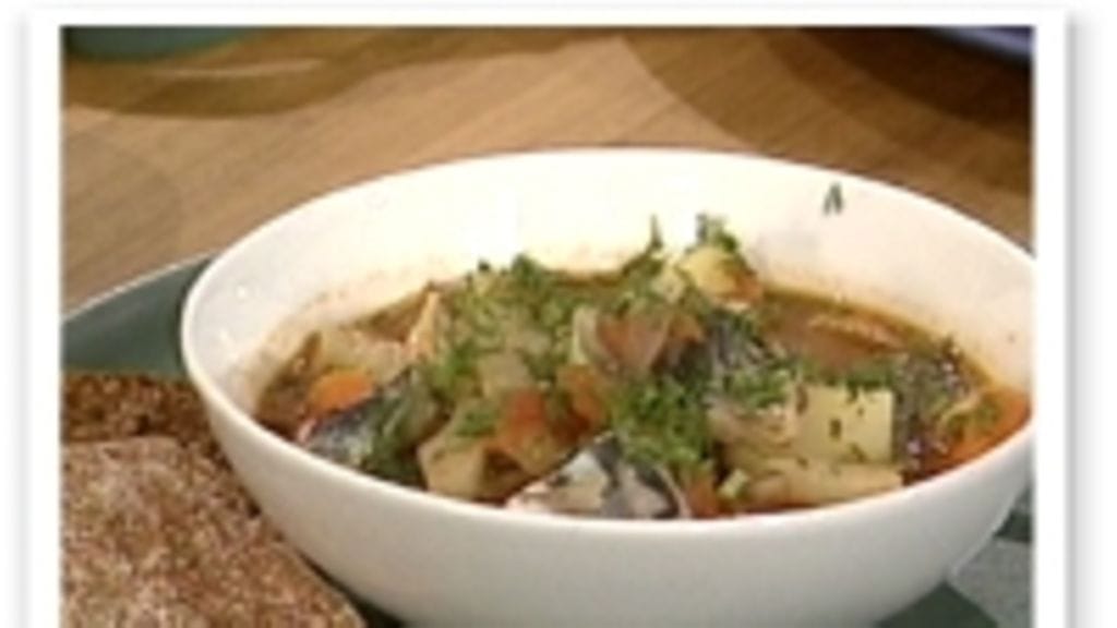 Punainen silakkakeitto