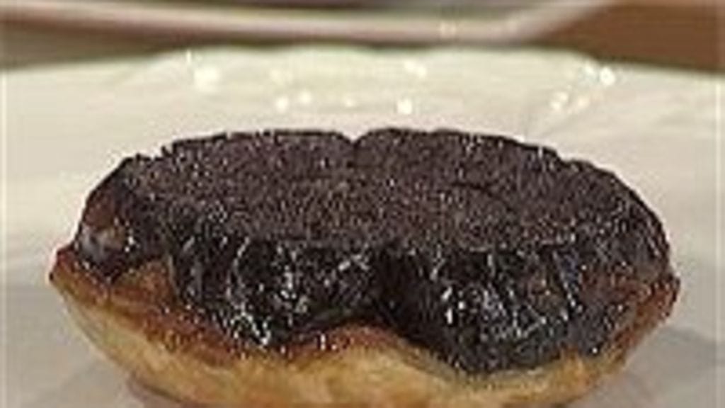 Mustamakkarapiirakka