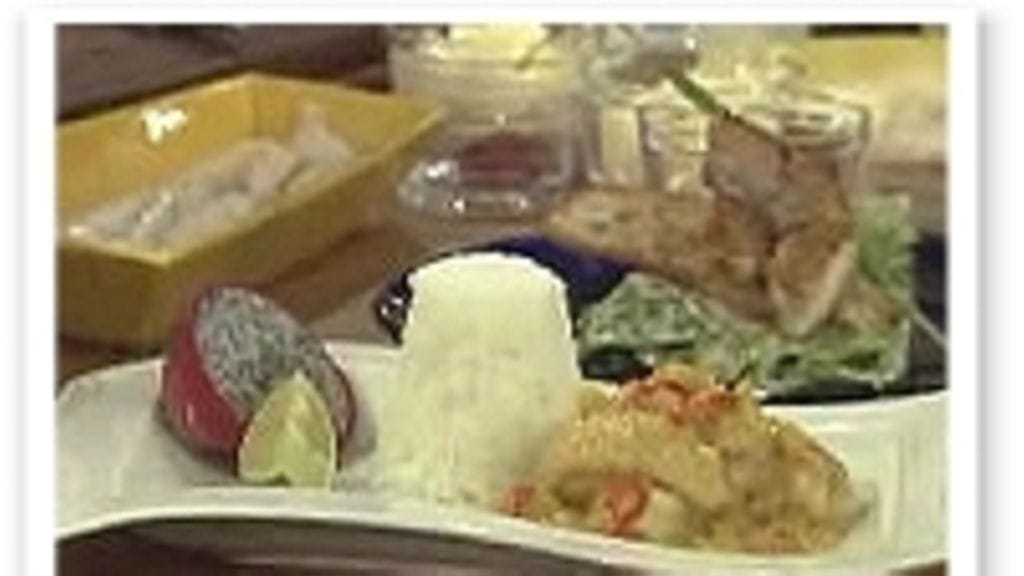 Madetta kookos-currykastikkeessa