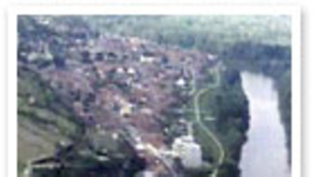 AP GraphicsBank 2003