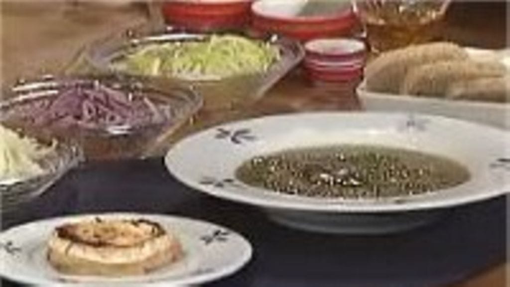 Sipulikeitto ja vuohenjuustoleipä