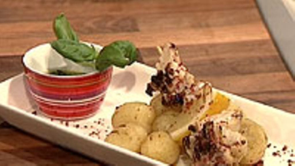 Kesäiset kalavartaat, uusia perunoita ja nokkosmuhennosta