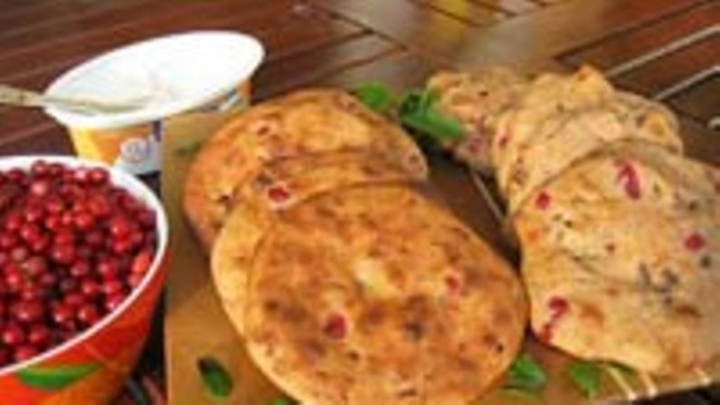 puolukka-taatelirieskaset