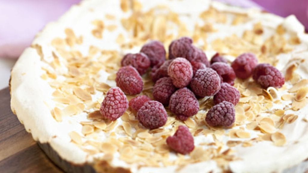 Britatorttu sulaa suussa