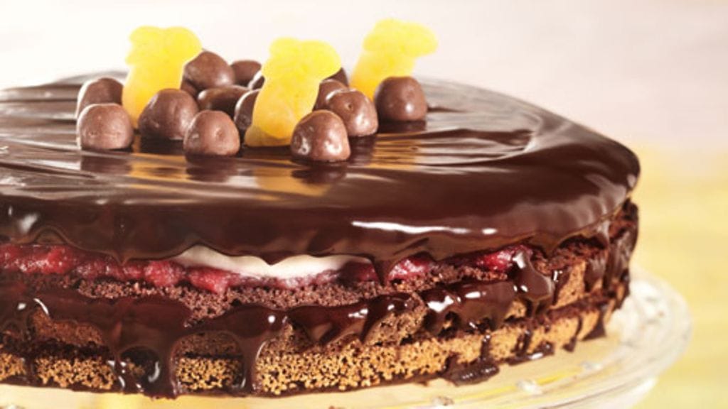 Raparperi-sacherkakku