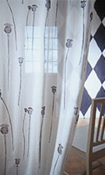 läpinäkyvä kangas