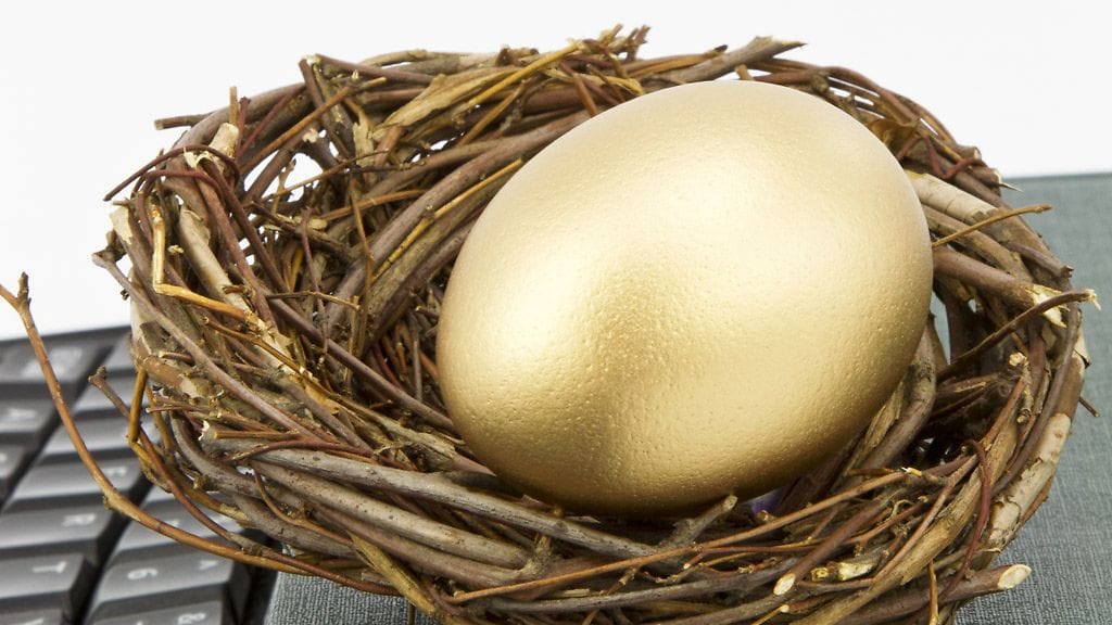 Pesämunaksi valmistuvalle kultaa – tai kirjoja!