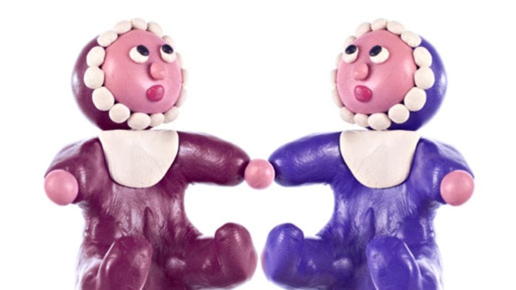 Kaksonen sulattaa jokaisen sukulaistädin sydämen, mutta kyllä hänestä löytyy se toinenkin puoli...