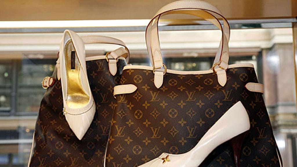 Louis Vuittonin laukkuja rakastaa moni nainen.
