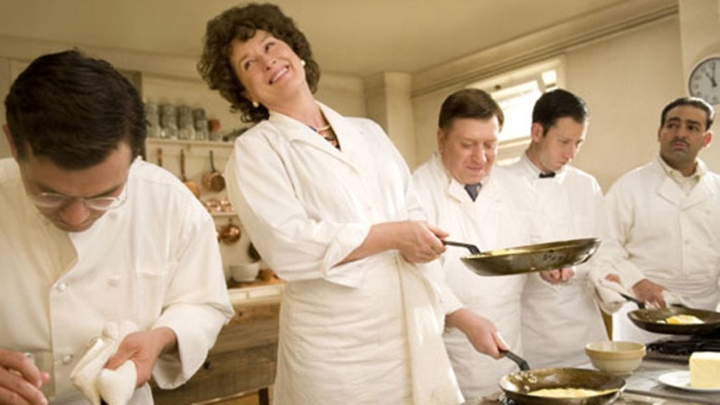 Meryl Streep esittää elokuvassa Julia Childia (kuva: Sony Pictures).