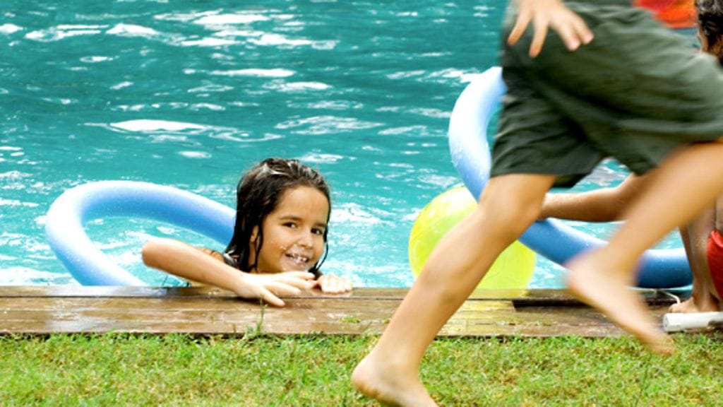 Tulisiko kesälomaa siirtää kahdella viikolla eteenpäin?