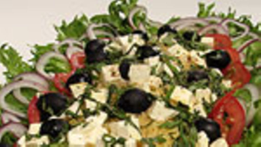 Feta-couscoussalaatti