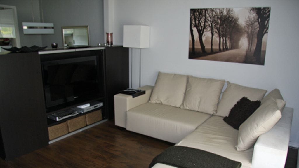 Tv-taso jakaa keittiön ja olohuoneen. Kuva: MTV3.