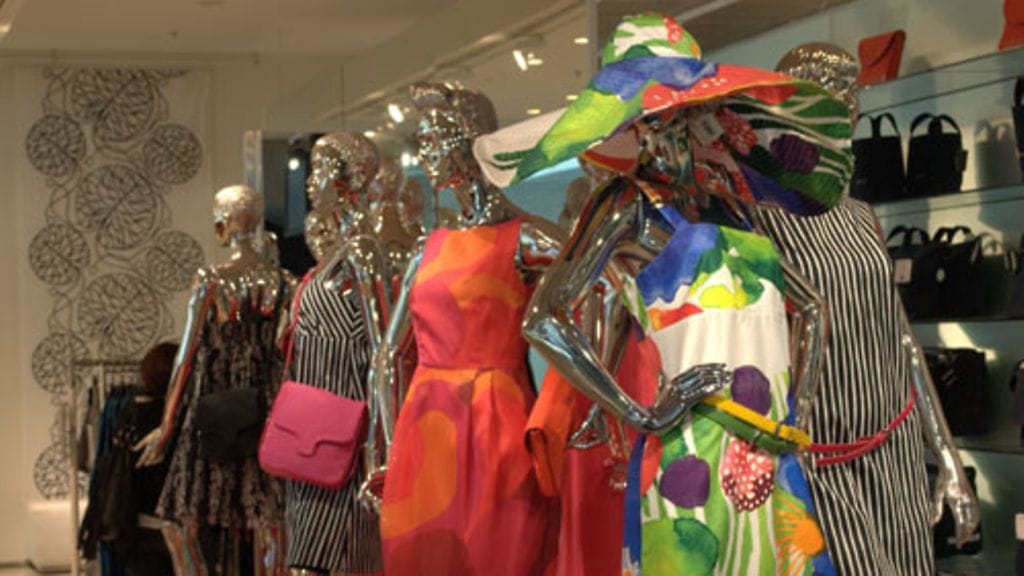 Nyt myös Converset saa Marimekko-kuosissa.